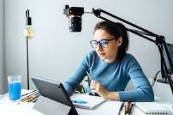 Social media content creator